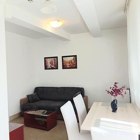 Wing 3 Apartman ,,Bc ,, Jagodina Buitenkant foto