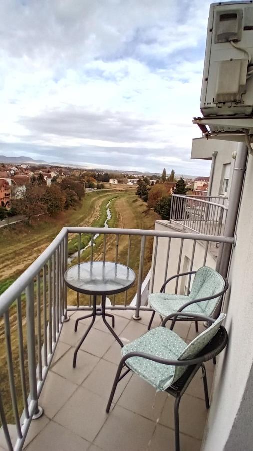 Wing 3 Apartman ,,Bc ,, Jagodina Buitenkant foto