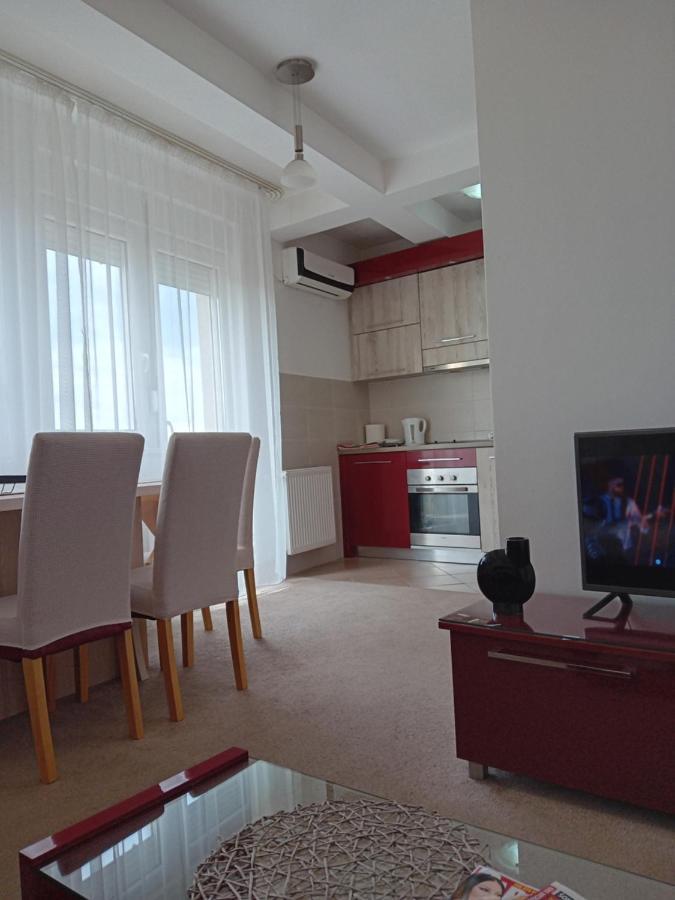 Wing 3 Apartman ,,Bc ,, Jagodina Buitenkant foto