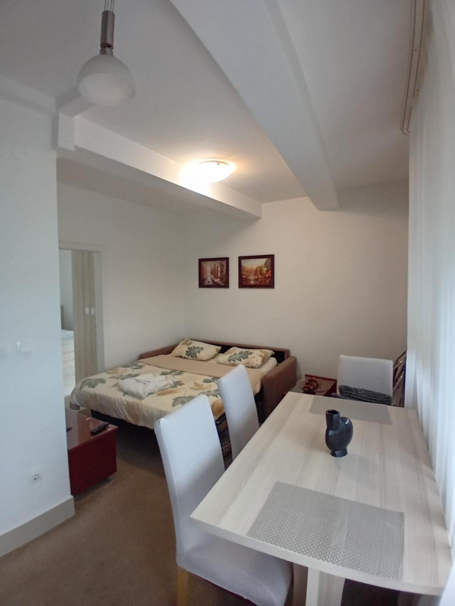 Wing 3 Apartman ,,Bc ,, Jagodina Buitenkant foto