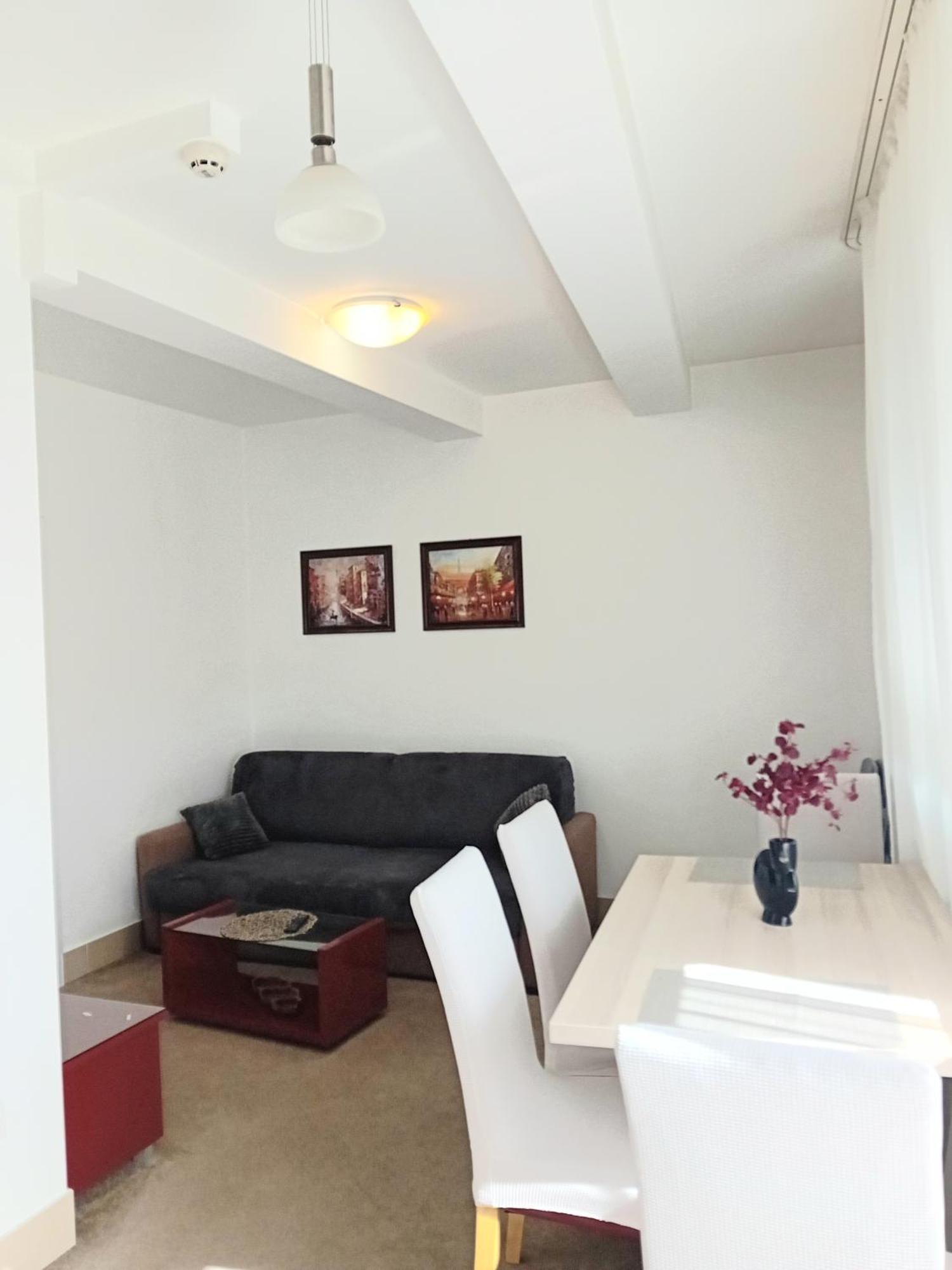 Wing 3 Apartman ,,Bc ,, Jagodina Buitenkant foto