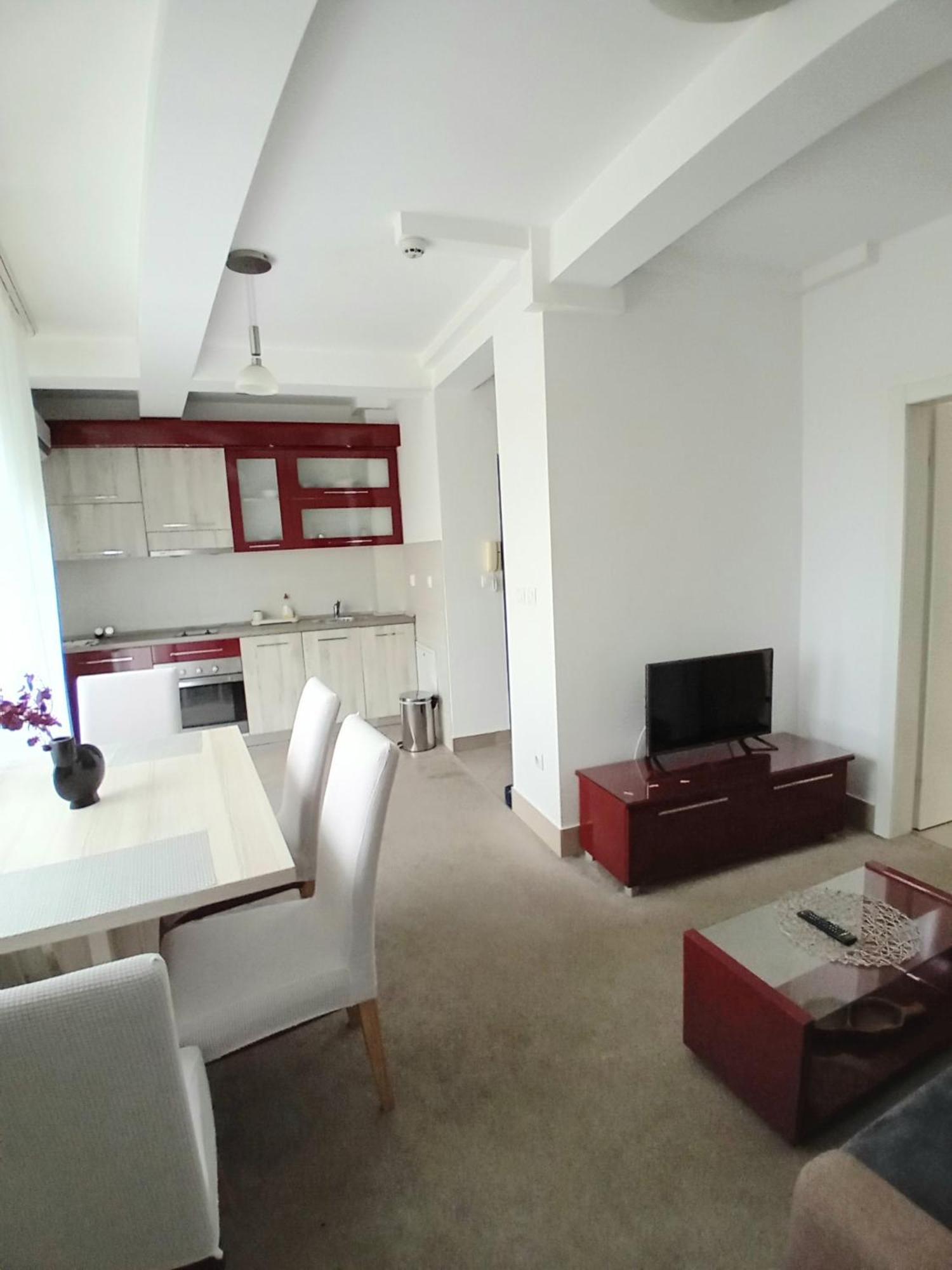 Wing 3 Apartman ,,Bc ,, Jagodina Buitenkant foto